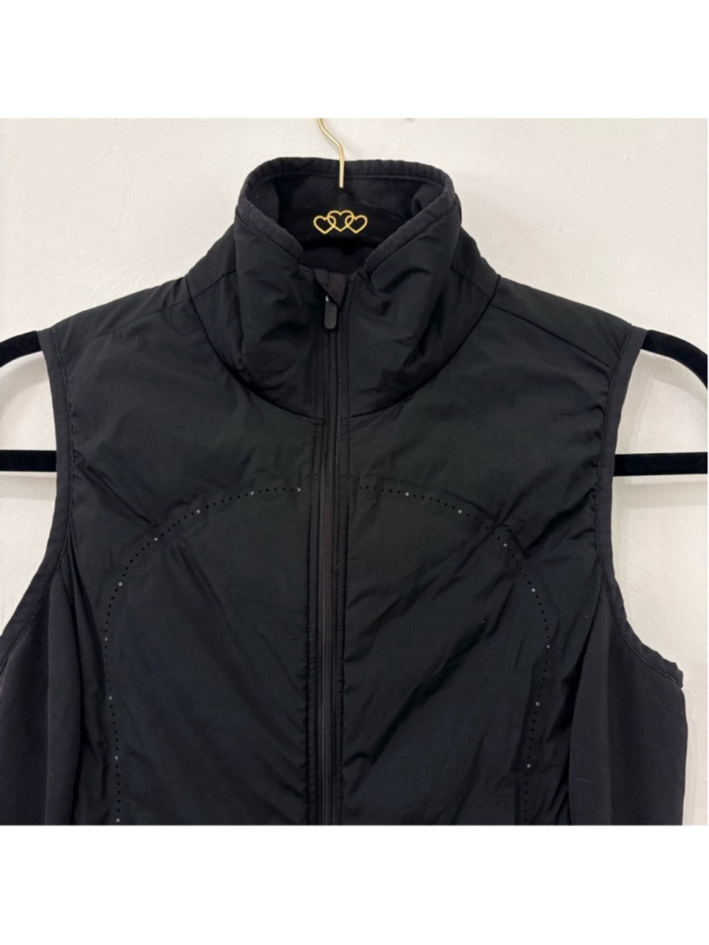 Lululemon Run For Cold Vest Black Sz 4 EUC - Picture 3 of 10